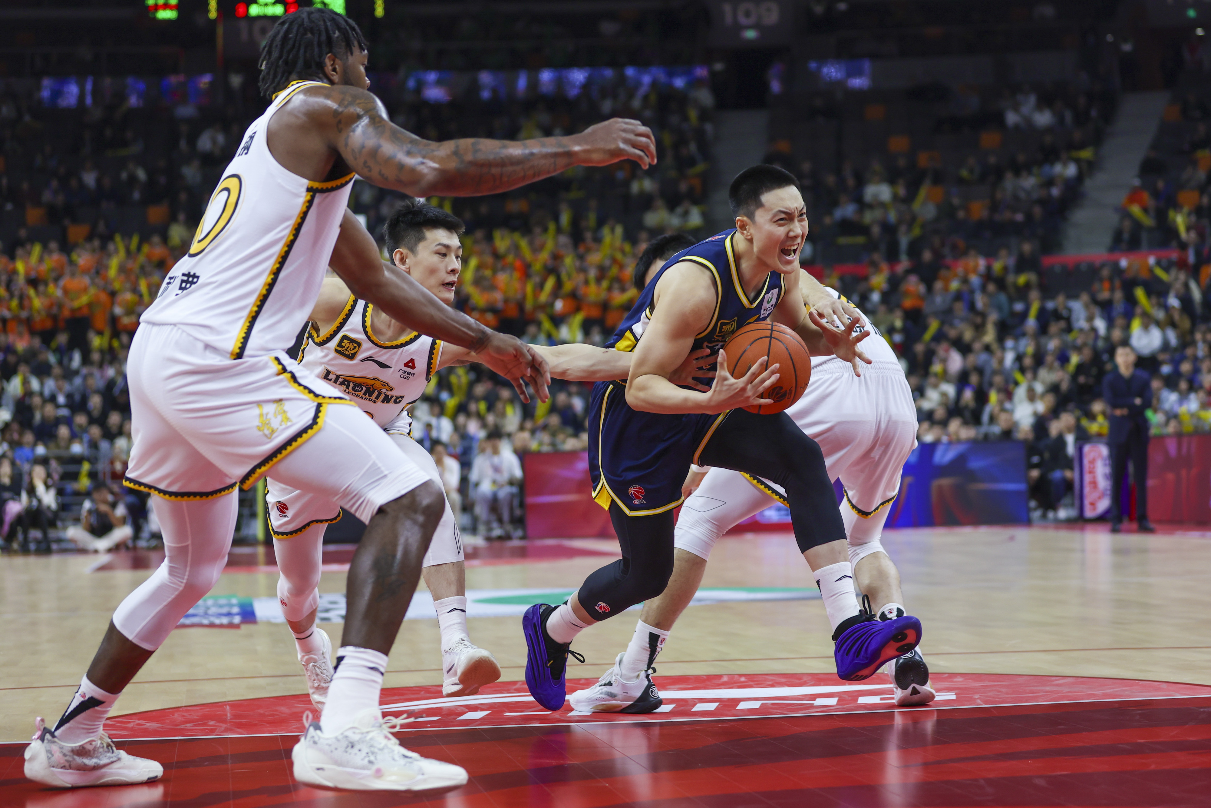 九游体育app-西甲赛程吃紧；辽宁本钢加时末段远射贴柱；震撼外界；年轻球员得到机会(松骨峰335团牺牲了多少人)