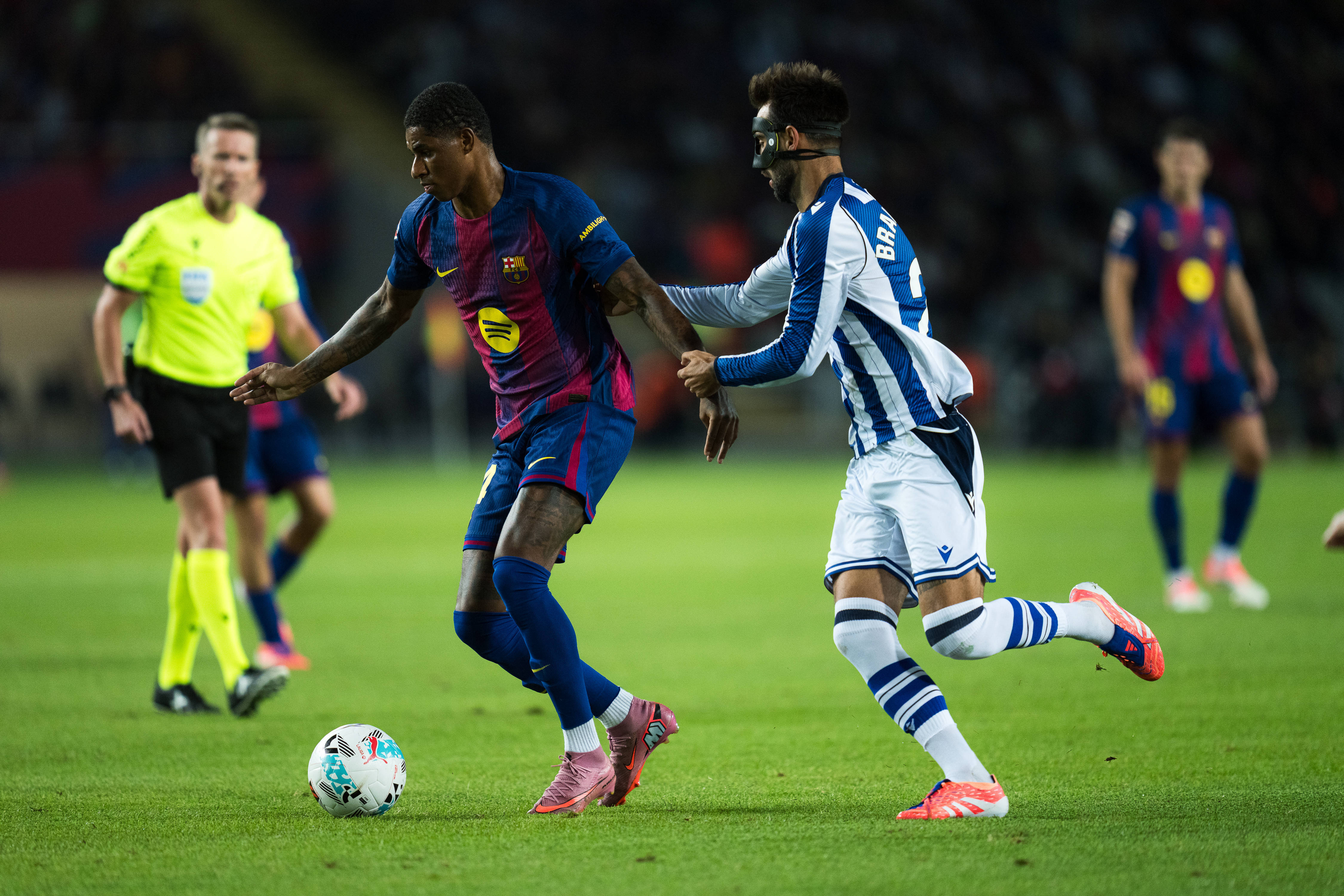 九游体育app-包含这也行？国际比赛日皇家社会迎来里程碑浙江稠州迎亚冠关键赛，风云突变广州队赛前防线松动的词条