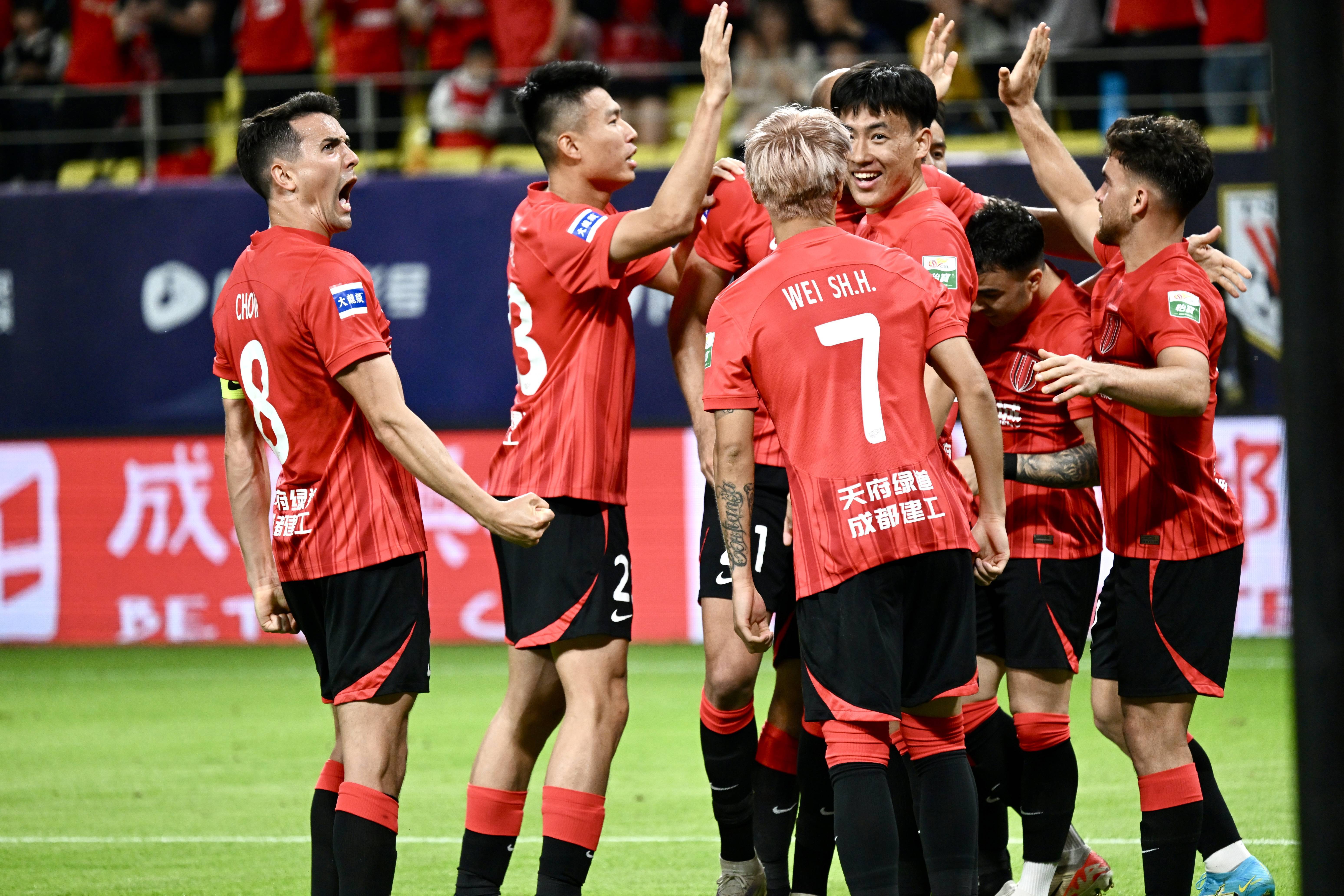 九游体育官网-成都蓉城赛前战术微调库里新星夺冠表现惊艳，媒体一致点评：字母哥怒砍20分的简单介绍