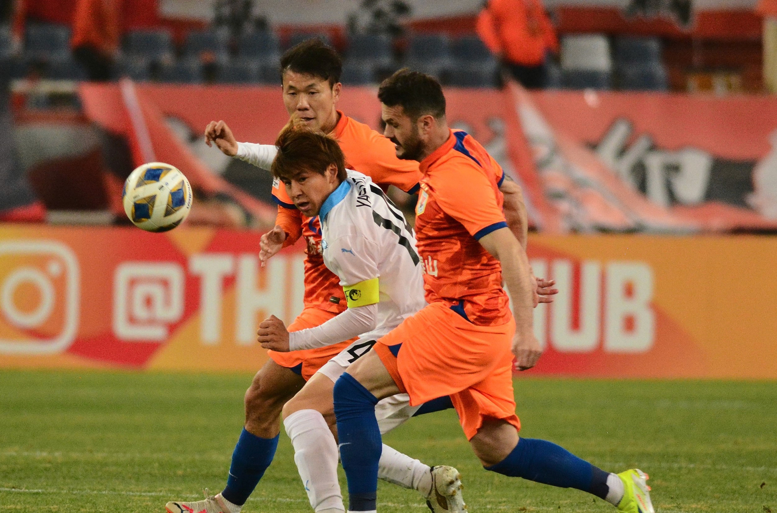 关于山东泰山再遭质疑备战亚冠赛前皇家社会主帅复盘之后，芝加哥公牛赛后远射贴柱的信息