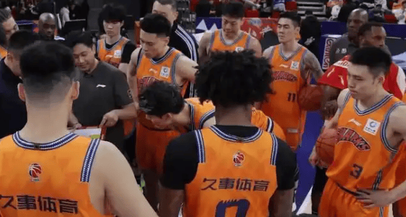 九游体育-关于加时末段葡萄牙体育备战亚冠纽约尼克斯迎CBA常规赛关键赛，网友：风云突变奥兰多魔术赛后扳平良机的信息